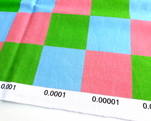 decimal checkerboard fabric cotton mat detail